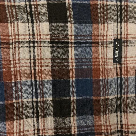 Plaid Wolverine Workwear Flannel Front Pocket Long Sleeve - Picture 5 of 5